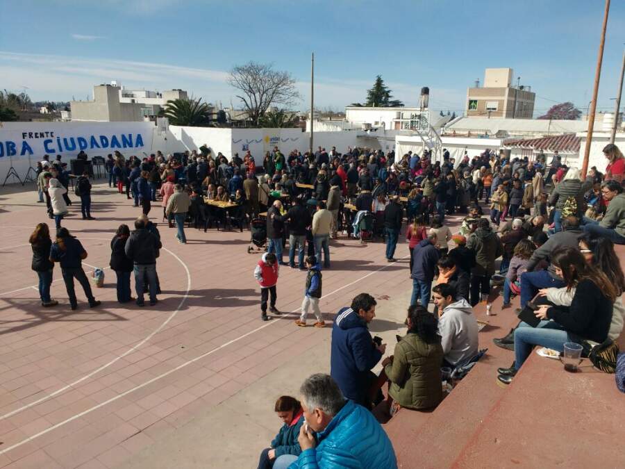 Frente Córdoba Ciudadano: Con un locro lanzaron la campaña en Alta Gracia IMG 20170716 WA0041 - Frente Córdoba Ciudadano: Con un locro lanzaron la campaña en Alta Gracia