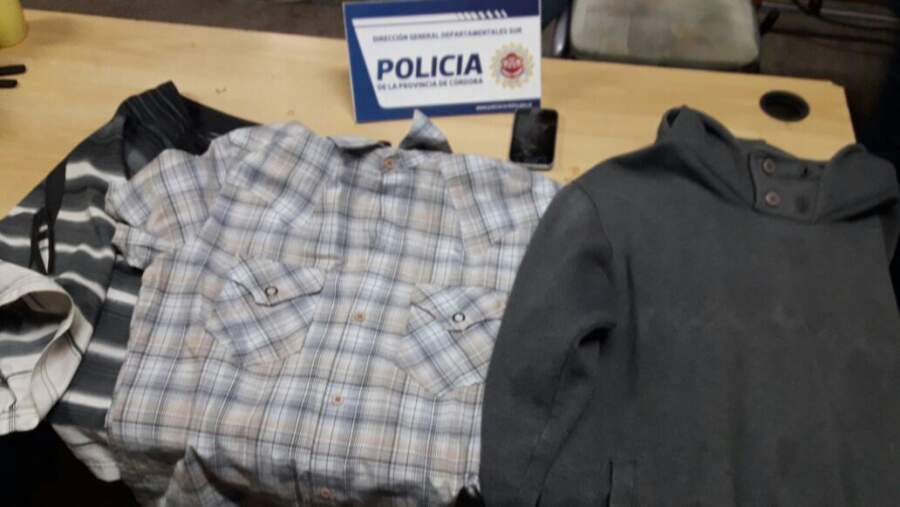 ropas celular secuestrado sabattini - Dos detenidos en allanamiento en barrio Sabattini