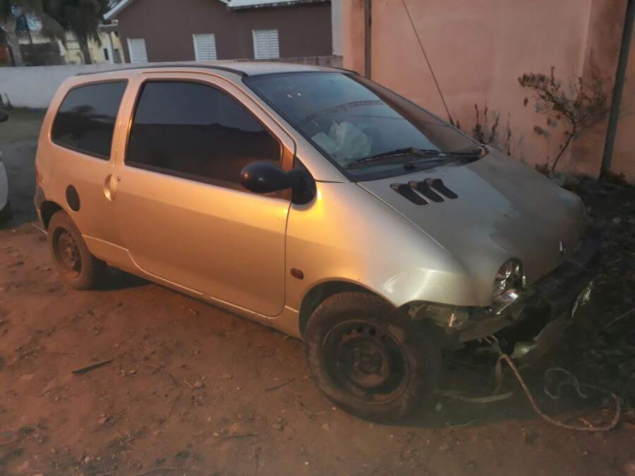 Otro accidente en la controvertida Concejal Alonso accidente twingo - Otro accidente en la controvertida Concejal Alonso