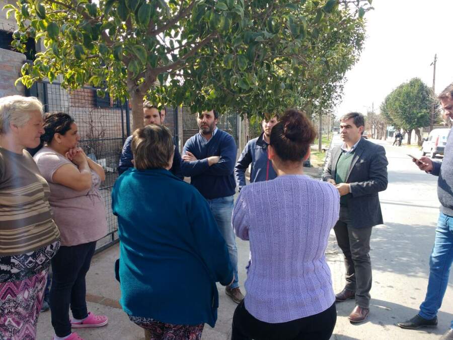 rawson vecinos - Tras el reclamo de los vecinos, pondrán luminarias y reductores de velocidad