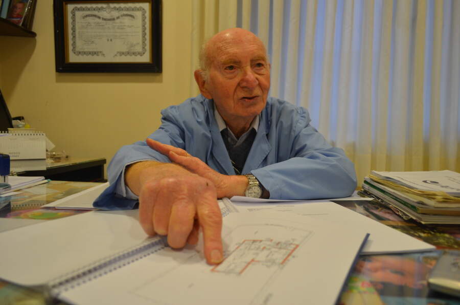 Pedro Polacov, el pediatra que a los "82 años y medio" sigue en su consultorio 023 Pedro Polacov Cordobeses Medico pediatra - Pedro Polacov, el pediatra que a los "82 años y medio" sigue en su consultorio