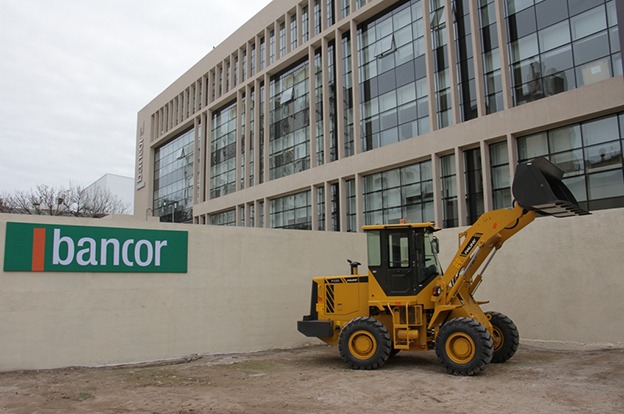 Asistencia crediticia a municipios 11 - Municipios recibieron maquinarias para servicios públicos