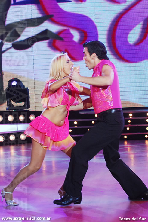 ariel zambrano gladis florimonti - Alta Gracia presente en Showmatch