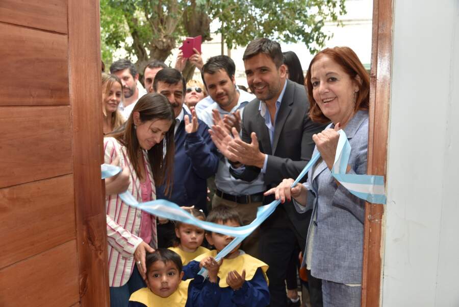 inauguracion sala cuna alta gracia - Alejandra Vigo visitó la ciudad y realizó varios anuncios