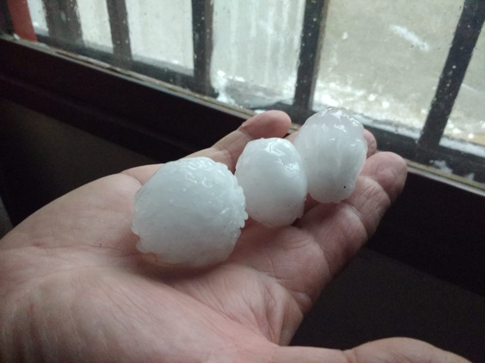 IMG 20171129 161632260 - Una familia autoevacuada, barrios sin luz y sin agua, son las consecuencias del temporal en Alta Gracia