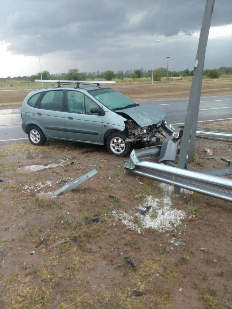 accidente 2 - Al menos dos accidentes de tránsito provocados por la tormenta