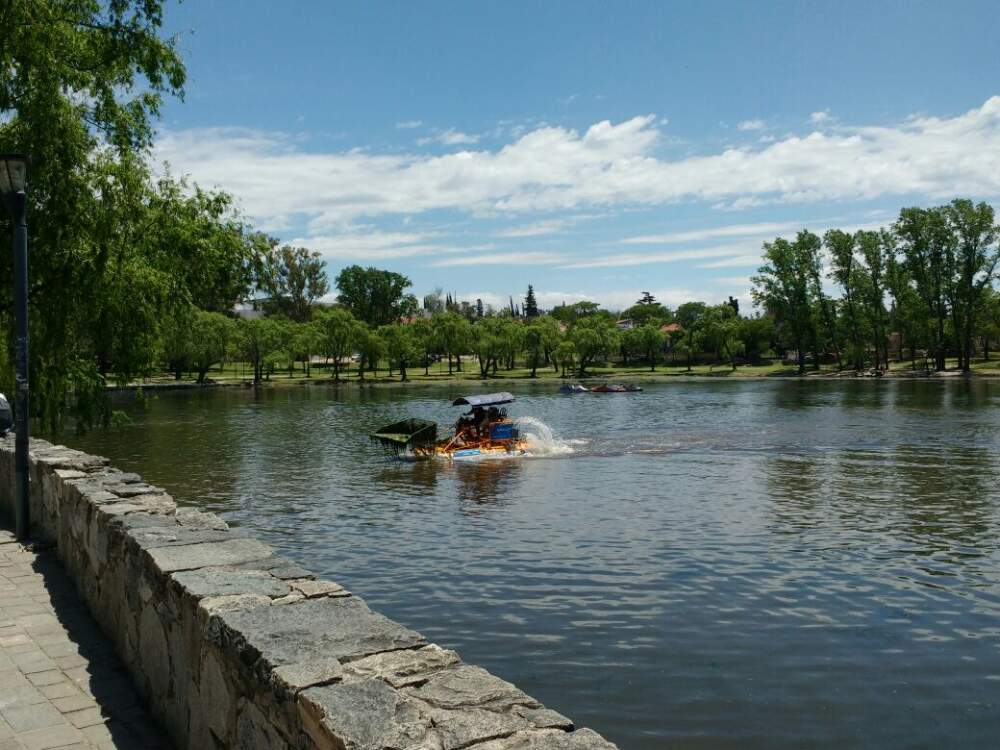 limpieza tajamar 1 - Comenzaron las fumigaciones contra mosquitos y limpieza en el Tajamar