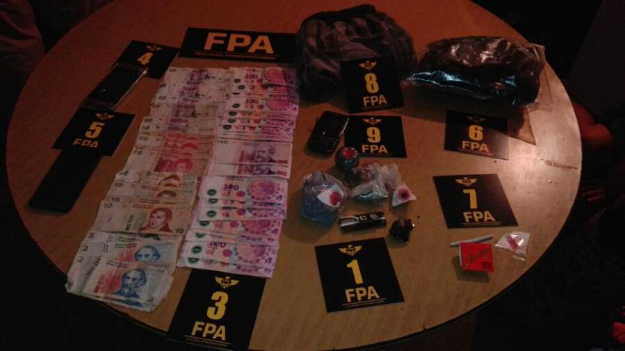 FPA SABATTINI elementos secuestrados - La FPA cerró un punto de venta de drogas en barrio Sabattini