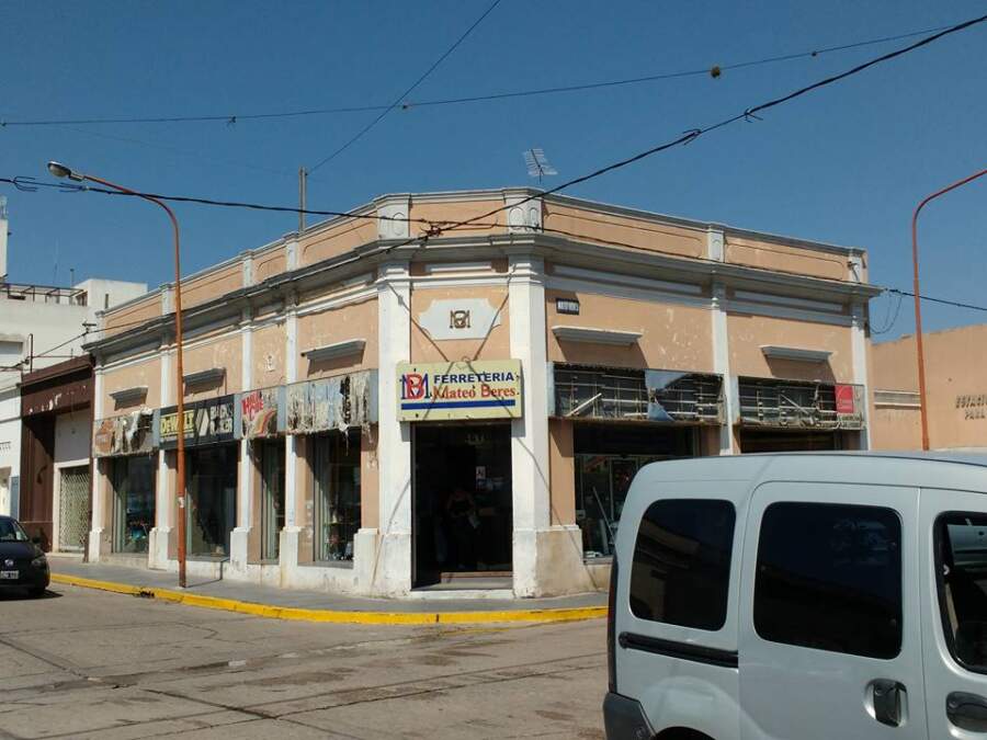 negocio pedrea1 - El municipio ofrece créditos para comerciantes afectados por la pedrea