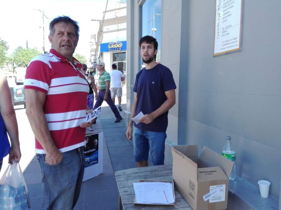 frente unidad ciudadana firmas - Juntan firmas por la derogación de la nueva Ley de Previsión Nacional