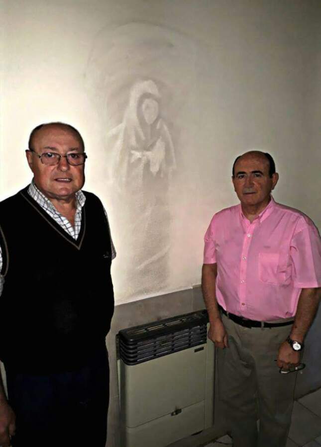 Apareció una imagen de la Virgen de Lourdes en el Hospital Militar de Córdoba virgen de lourdes - Apareció una imagen de la Virgen de Lourdes en el Hospital Militar de Córdoba