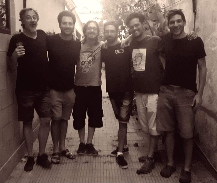 eze lopez musicos disco - Eze López presenta la primera parte de su trabajo solista "Semillas de barrio"