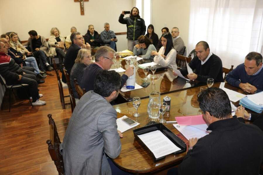 orfebre nathali1 - La orfebre Nathalie Breuer fue destacada por el Concejo