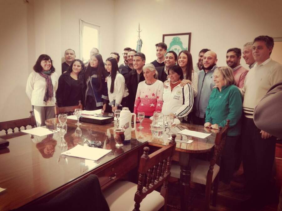 1 litro de leche - Declararon de interés la campaña "1 litro de leche x mes x Alta Gracia"