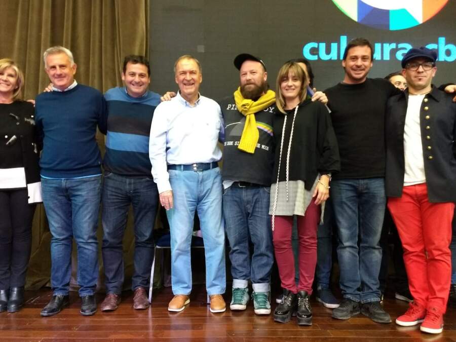 Artistas locales recibieron apoyo económico del "Aplaudamos las bandas" mala specto subsidio - Artistas locales recibieron apoyo económico del "Aplaudamos las bandas"