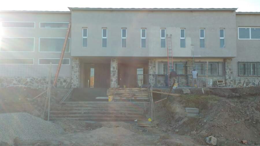 obraje puerta - El Instituto El Obraje se muda a su nuevo edificio