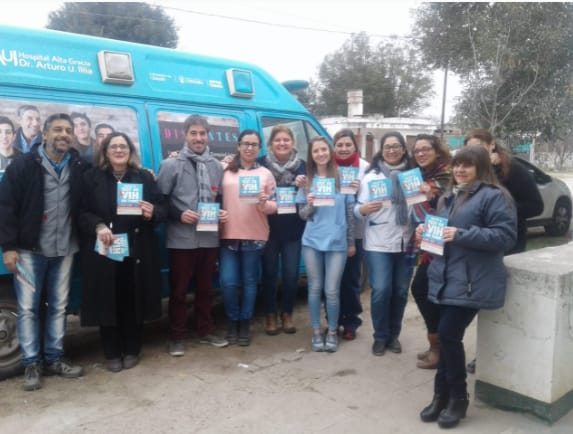 testeo HIV profesionales - Continúan los testeos de HIV por los barrios