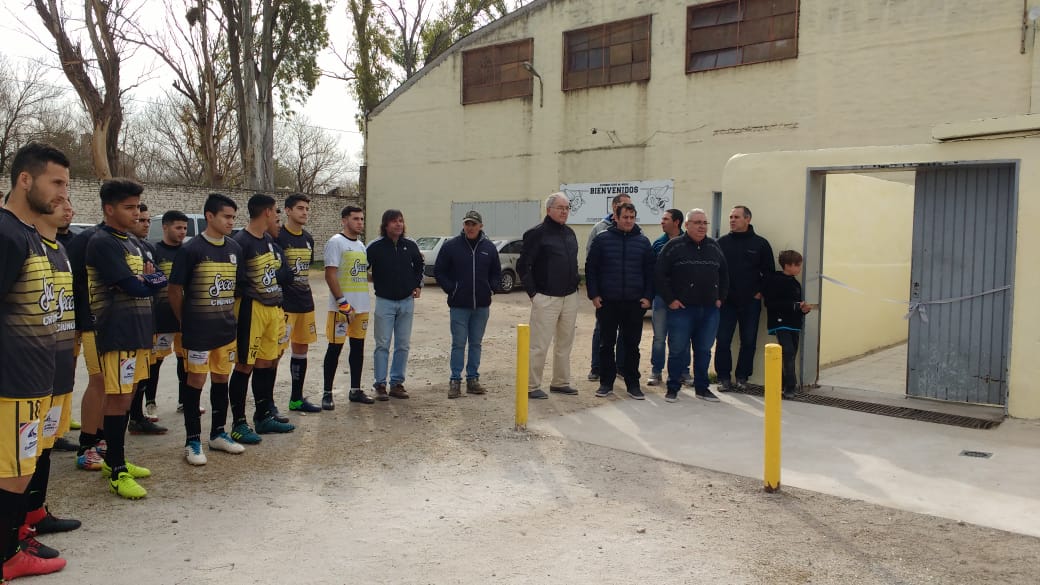 Se inauguraron mejoras en el Deportivo Norte depo inauguracion futbolistas - Se inauguraron mejoras en el Deportivo Norte