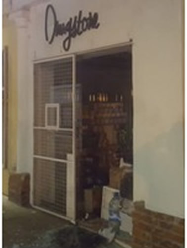 Un detenido luego de tirar una piedra contra una vidriera rotura vidriera - Un detenido luego de tirar una piedra contra una vidriera