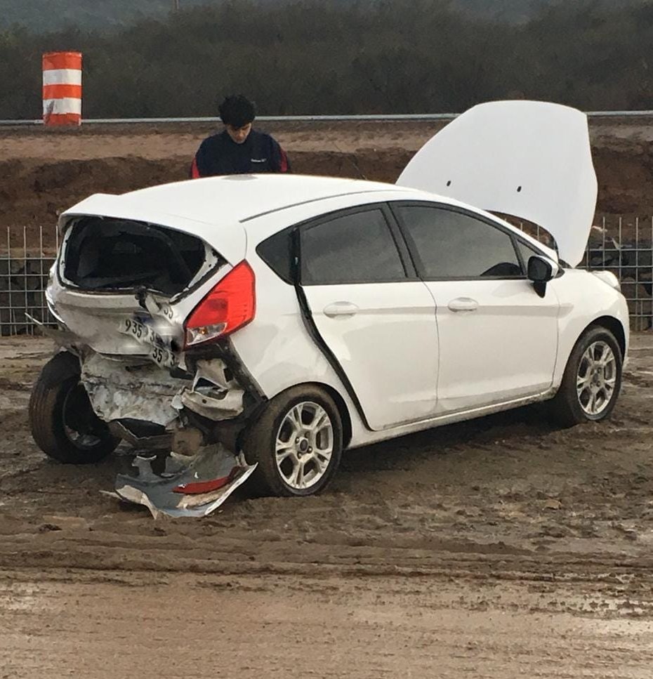 accidente ruta 20 eco sport E - Un colectivo y dos vehículos colisionaron en Ruta 20