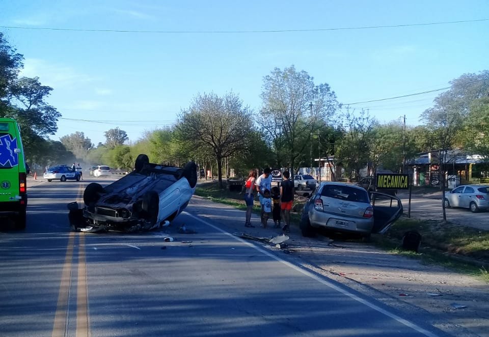 accidente ruta 5 E - Una mujer herida tras increíble accidente en Ruta 5