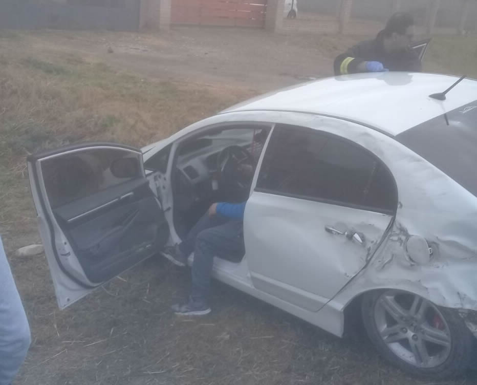 accidente - Accidente en Falda del Carmen: perdió el control por evitar un perro