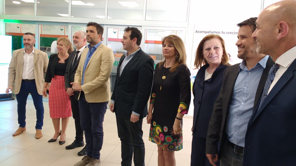 bancor autoridades - Inauguraron las remodelaciones del Banco de Córdoba
