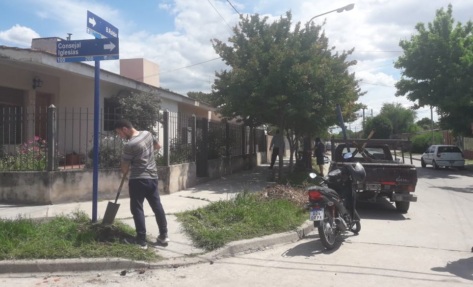 carteles conSejal iglesias E - #TránsitoAltaGracia: Barrio Norte Anexo en stand by