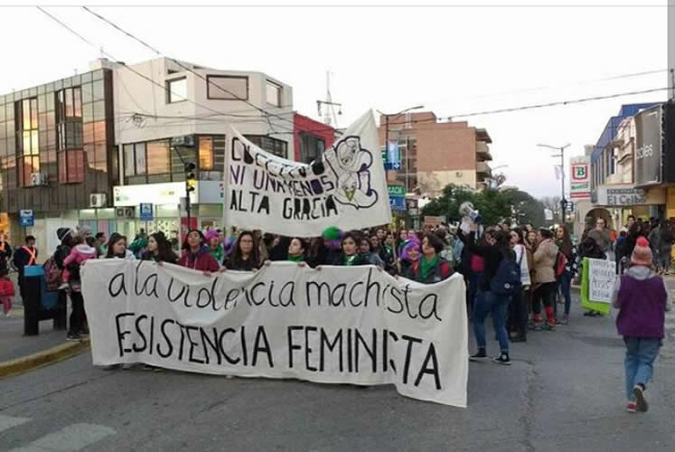 niunamenos - Organizaciones feministas repudian el intento de femicidio en Los Aromos