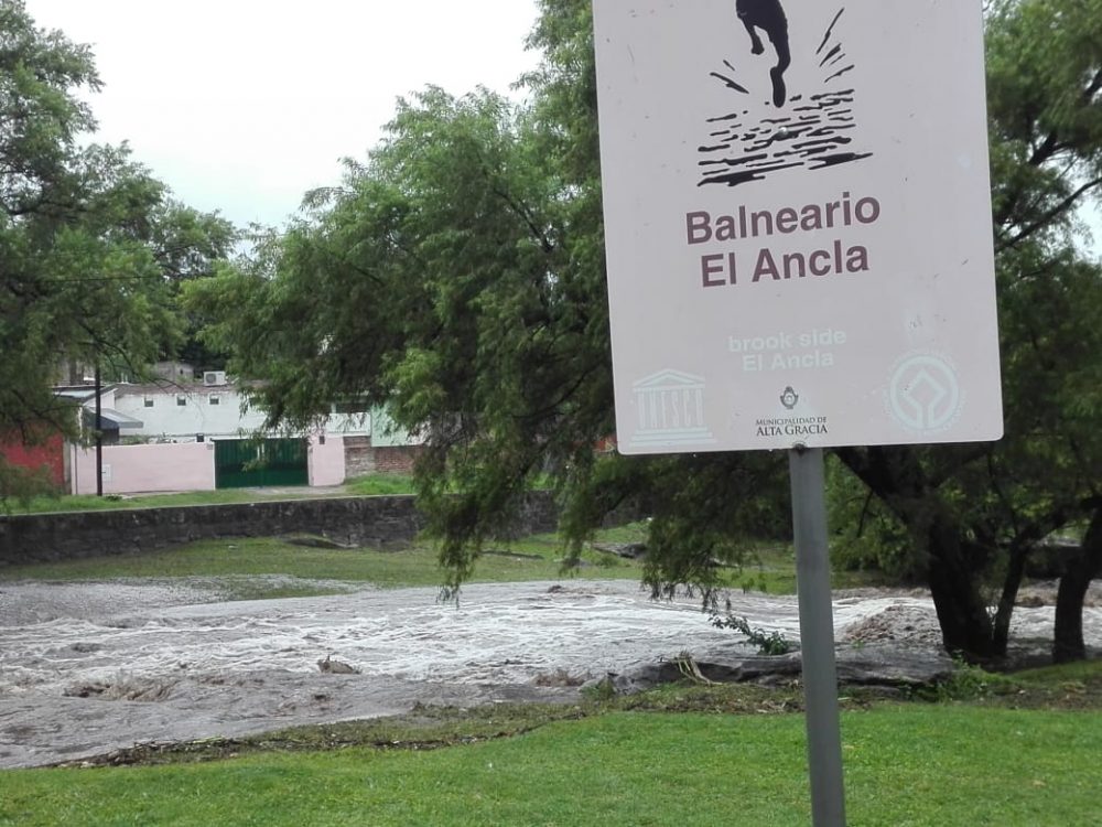 crecida arroyo 2019 4 - Piden precaución por crecida en el arroyo Chicamtoltina