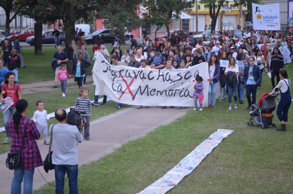 DSC 0545 - Más de dos mil personas en la marcha por la memoria en Alta Gracia