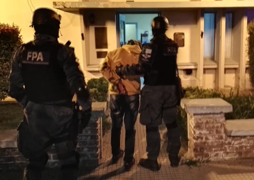 Tres puntos de venta cerrados y dos detenidos por drogas en Bell Ville fpa bell ville detenido - Tres puntos de venta cerrados y dos detenidos por drogas en Bell Ville
