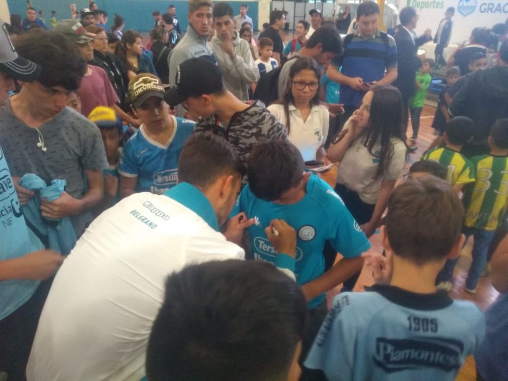Se entregaron elementos deportivos a los clubes de la Liga Infantil liga gonzalo lencina firmas - Se entregaron elementos deportivos a los clubes de la Liga Infantil