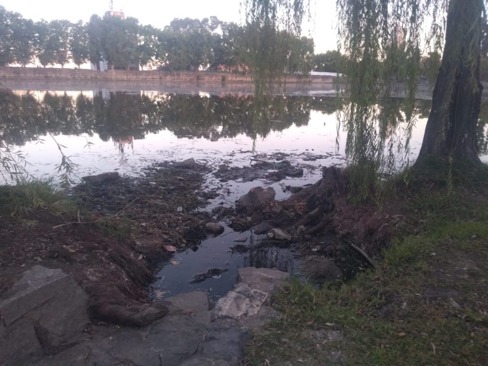 Trabajan en cañerías del Tajamar tajamar vacio 2 - Trabajan en cañerías del Tajamar