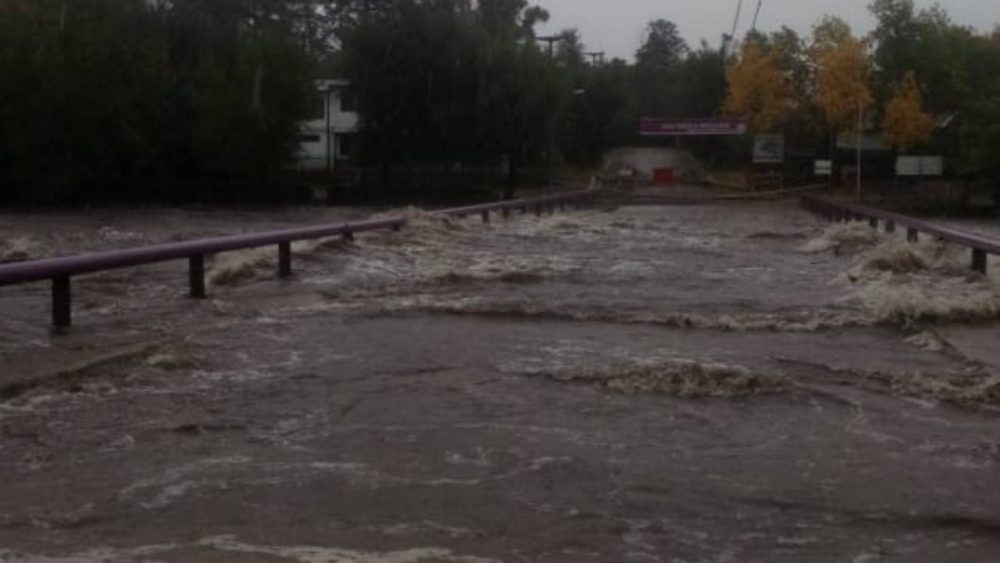 Impactante crecida del río San Antonio: 10 metros de pico crecida rio san antonio puente C3 - Impactante crecida del río San Antonio: 10 metros de pico