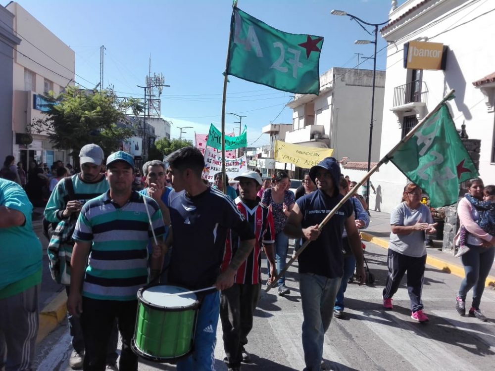 Organizaciones marcharon para que les reconozcan el trabajo barrial marcha coordinadora tito rivarola 3 - Organizaciones marcharon para que les reconozcan el trabajo barrial
