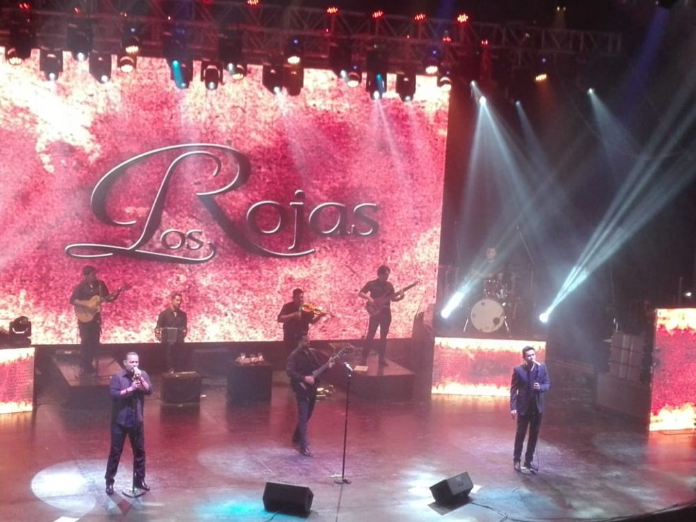 monumental segunda noche 1 - Segunda noche del Monumental: Alta Gracia "al rojo vivo"