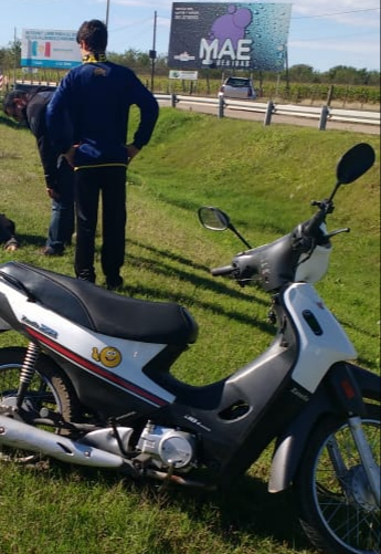 Santa Ana: cayó de su moto y sufrió politraumatismos WhatsApp Image 2019 05 10 at 18.13.15 - Santa Ana: cayó de su moto y sufrió politraumatismos