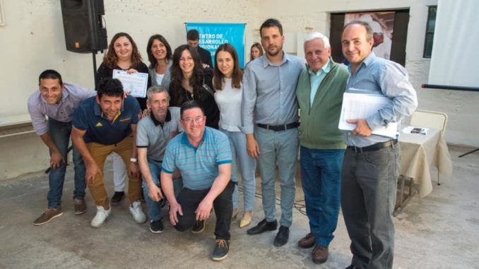 Anisacate: se matricularon los primeros gasistas curso de gas - Anisacate: se matricularon los primeros gasistas