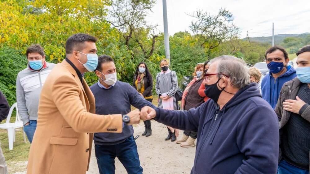 WhatsApp Image 2021 05 07 at 18.04.26 - Se entregaron insumos para la Atención Primaria de la Salud en localidades del departamento